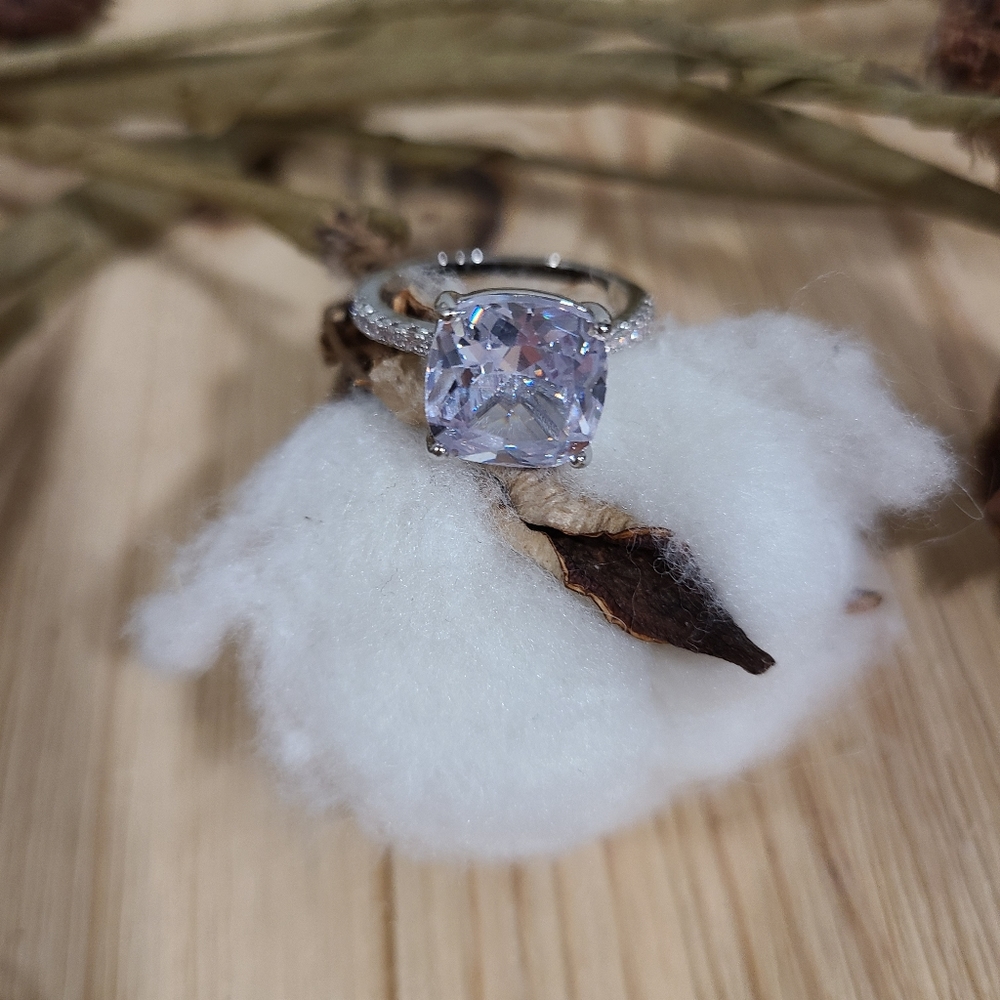 🎊🎊NEW🎊🎊EXQUISITE!! 3 CT White Sapphire Engagement Ring in 925Sterling Silver - Picture 11 of 14